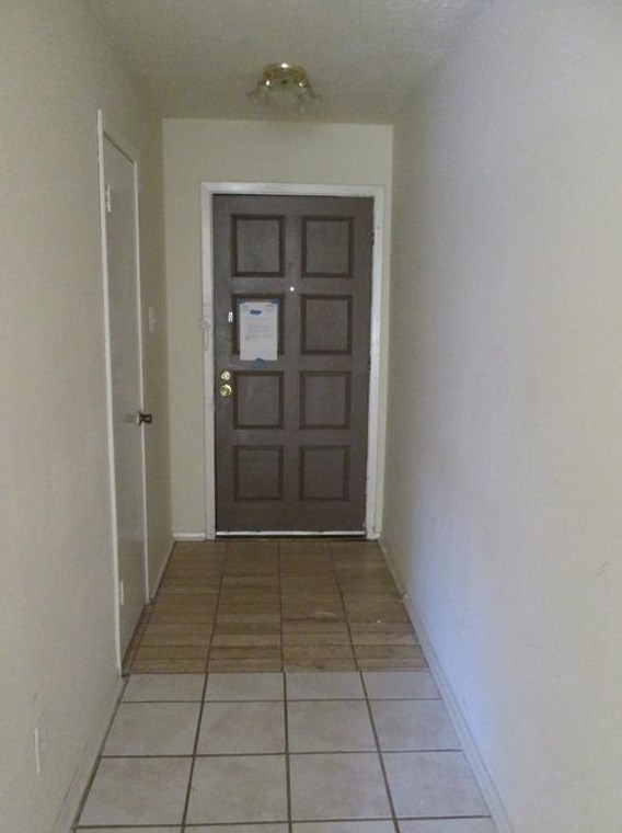 19311 Hollowlog Dr, Katy TX  77449-3939 exterior