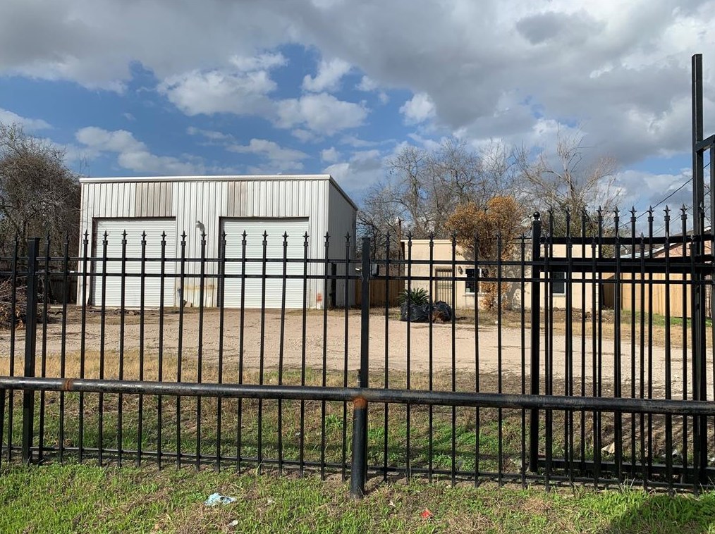 4115 Kelley St, Houston, TX 77026
