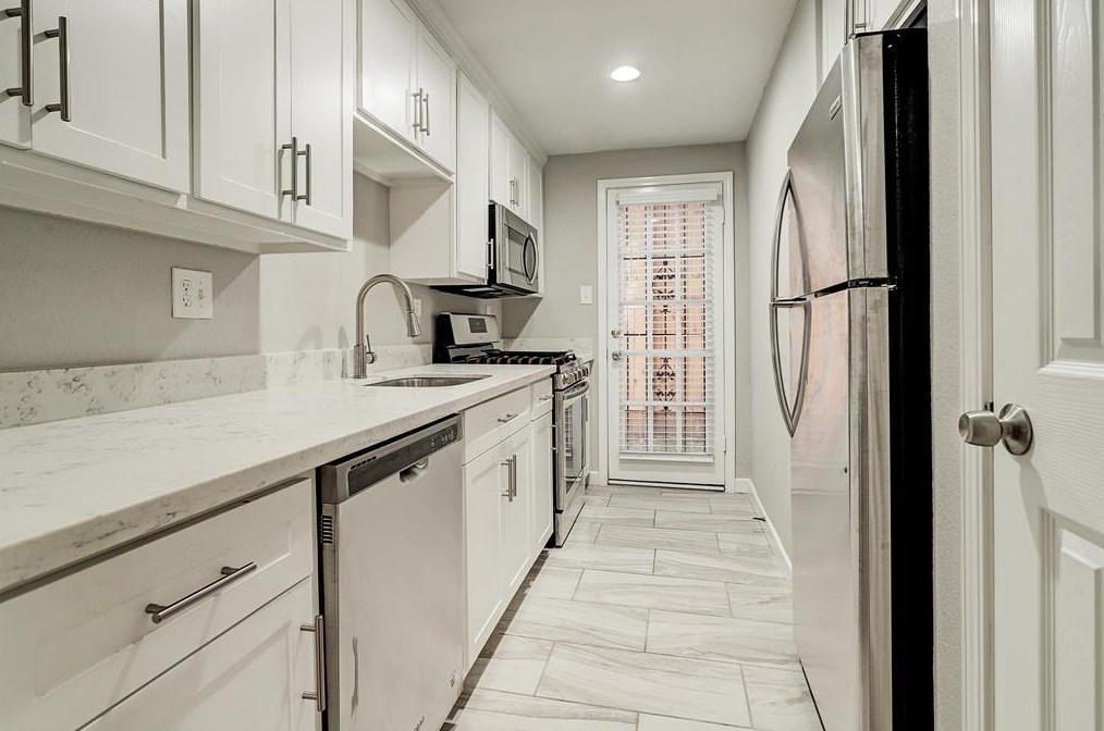 2647 Greenbriar St #2, Houston, TX 77098