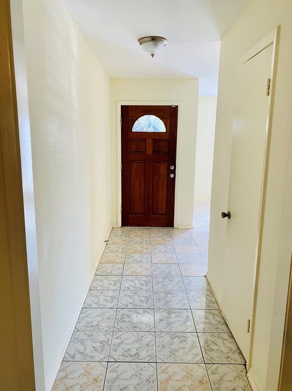 9102 Troulon Dr, Houston TX  77036-7360 exterior
