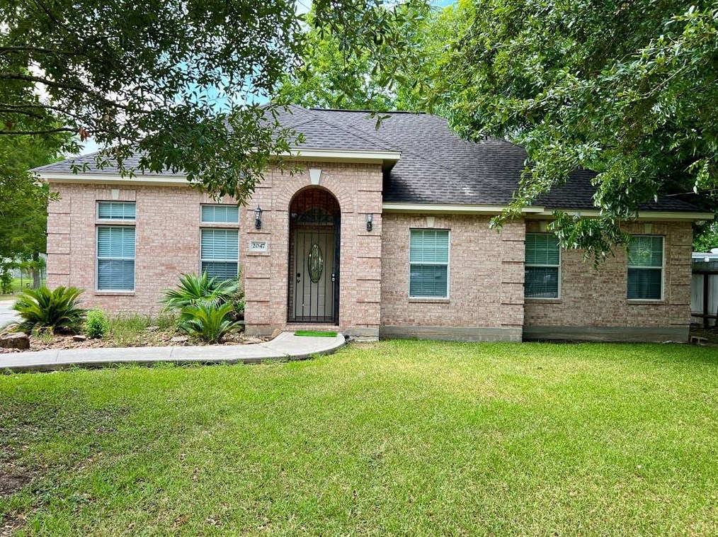 2047 Margaret St, Houston TX  77093-4107 exterior