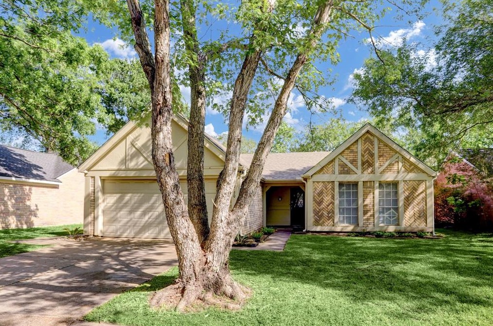 6730 Prairie Village Dr, Katy, TX 77449