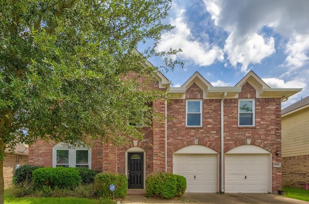 3111 Glenwood Dr, Pearland, TX 77584