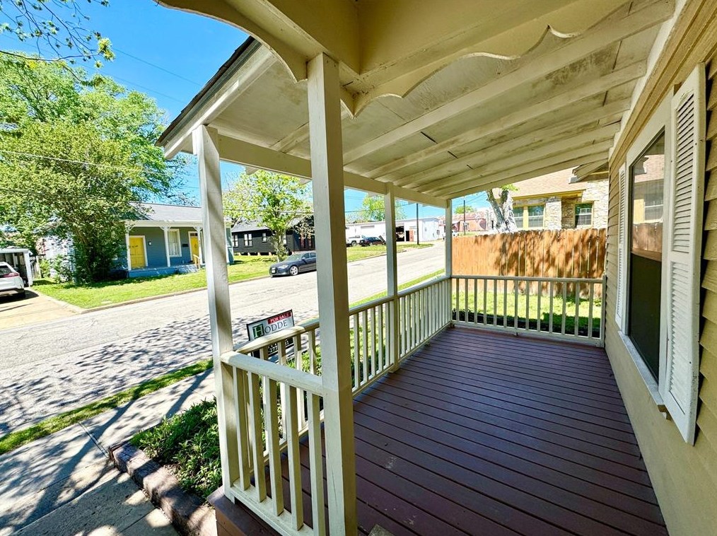 405 S Baylor St, Brenham, TX 77833