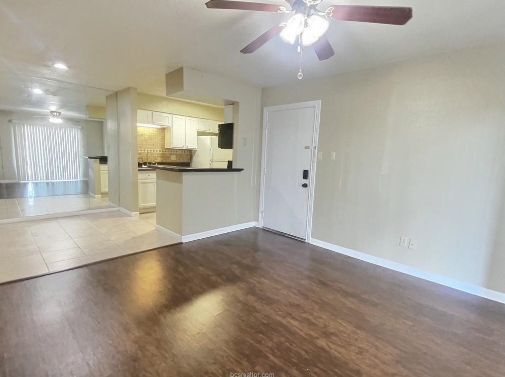 904 University Oaks Blvd Apt 5, College Station, TX 77840