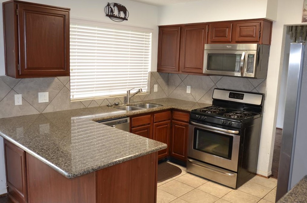 3327 Oak Branch Ln, Sugar Land TX  77479-2236 exterior