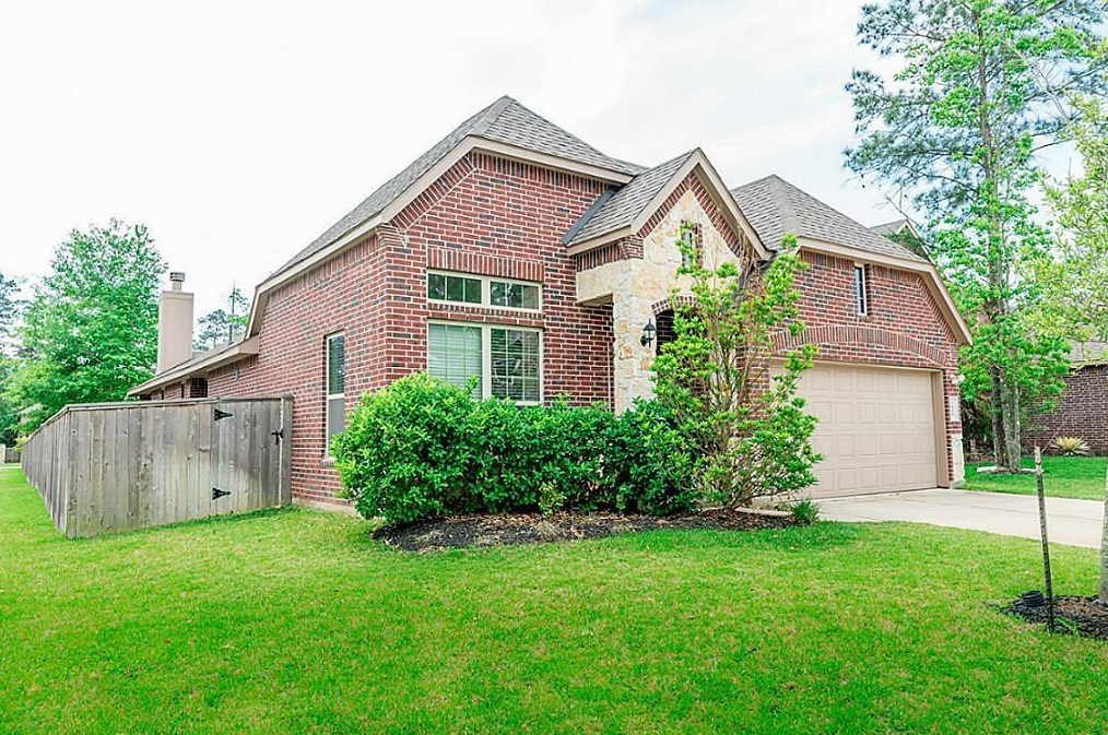 2411 Garden Falls Dr, Conroe, TX 77384