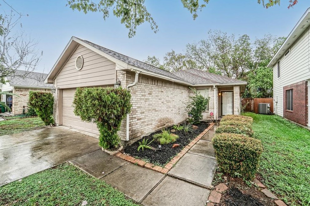 11715 Tara Hills Ct, Houston, TX 77034