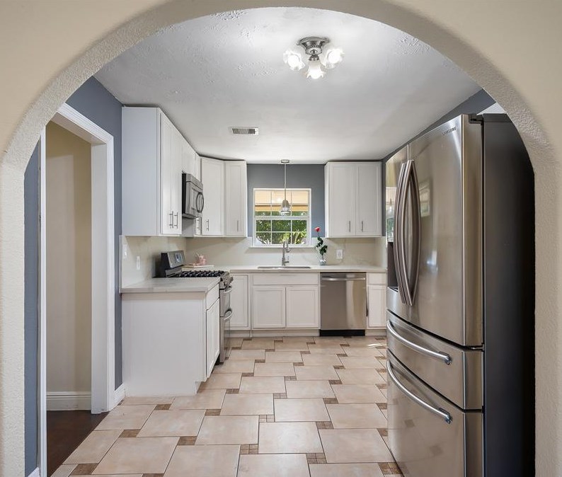 3806 Fern St, Pasadena TX 77503-1516 exterior