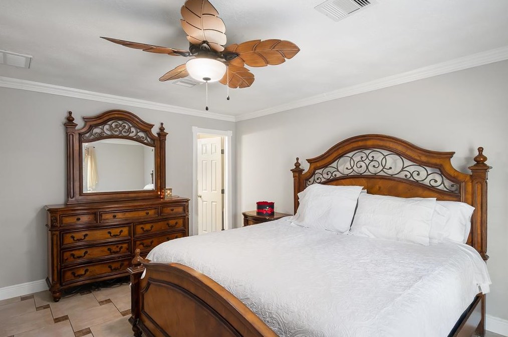 3806 Fern St, Pasadena TX 77503-1516 exterior