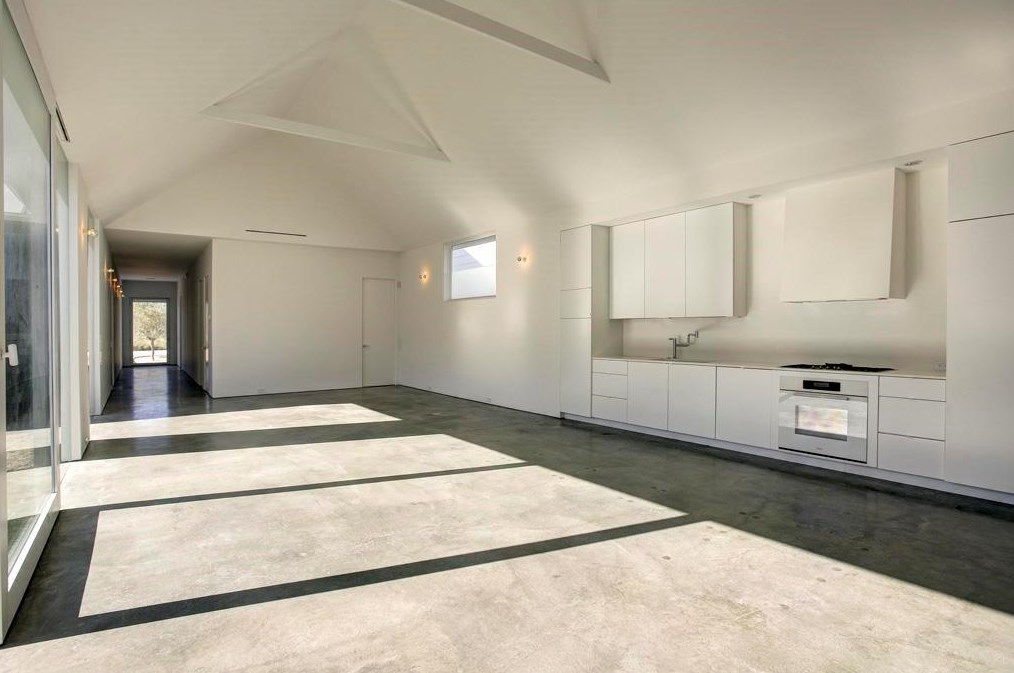 235 W 25th St, Houston, TX 77008