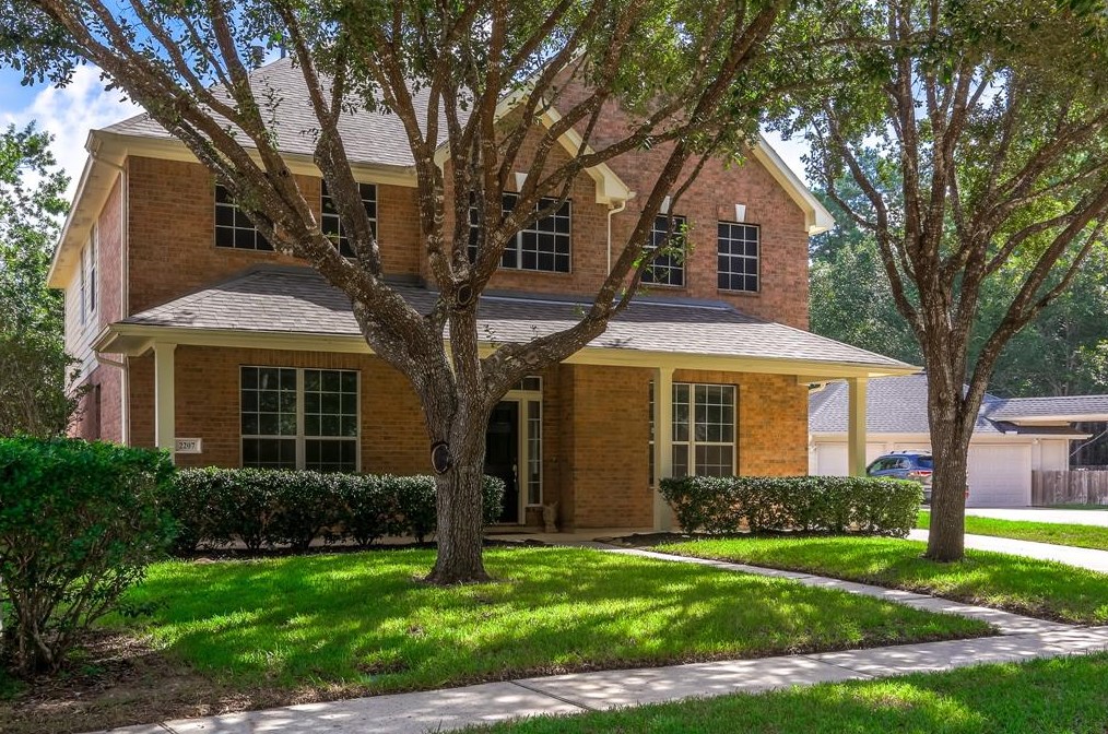 2207 Stoneycreek Park Ct, Conroe, TX 77385
