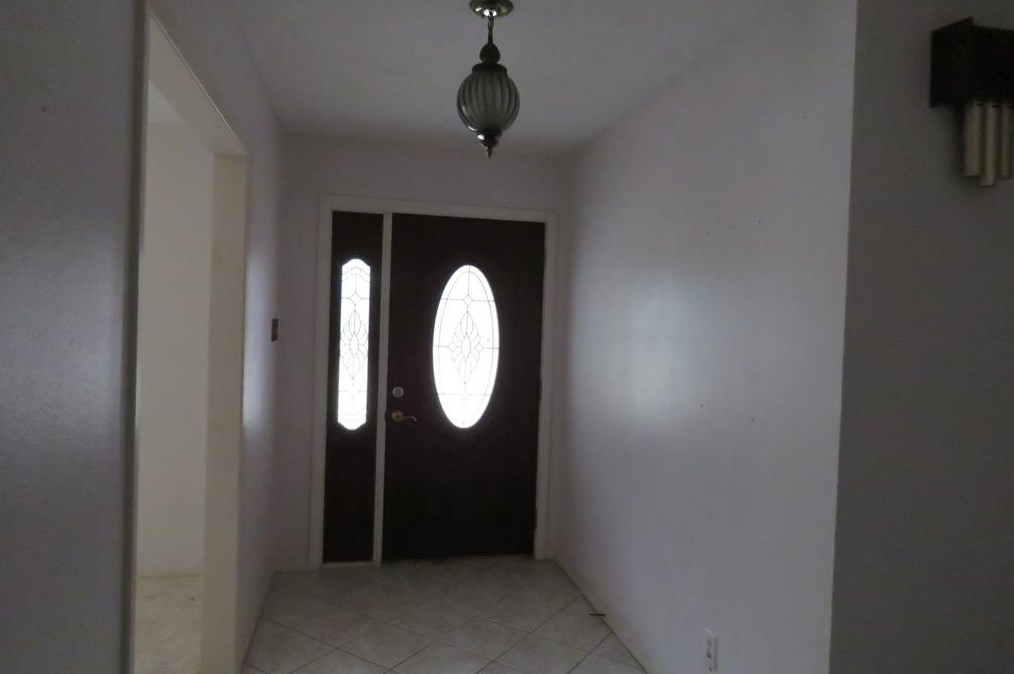 301 Fm 1985, Anahuac, TX 77514-3007