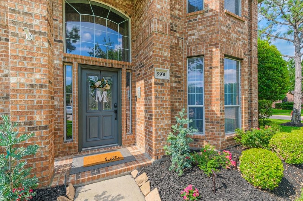 9931 Olive Brook Ln, Houston, TX 77095-5220