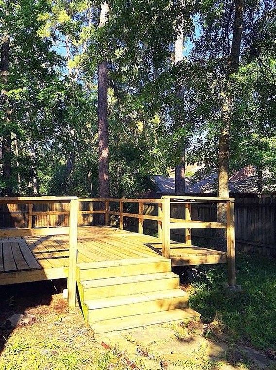 27 Greenbud Ct, Spring TX  77380-2814 exterior