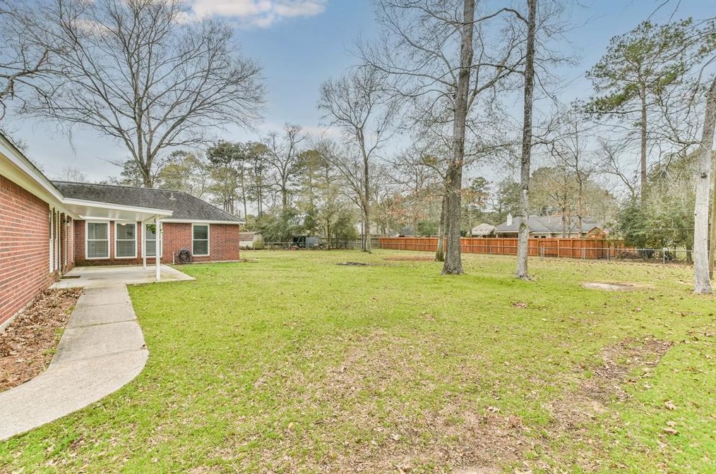 915 Box Elder Dr, Magnolia, TX 77354