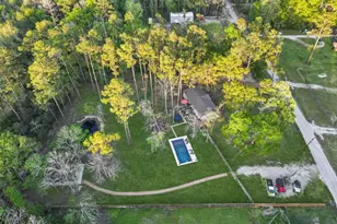 5830 Pine Tree Trail, Alvin, TX 77511 - Photo 14