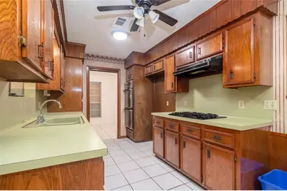 3705 Tompkins Drive, Baytown, TX 77521 - Photo 14