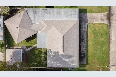 3705 Tompkins Drive, Baytown, TX 77521 - Photo 4
