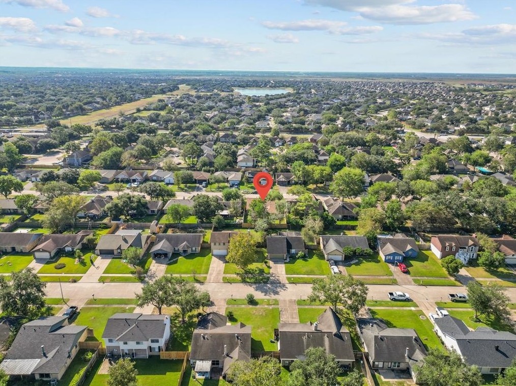 2520 Orion Dr, League City, TX 77573