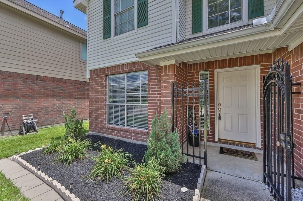 1023 Andover Dr, Pearland, TX 77584