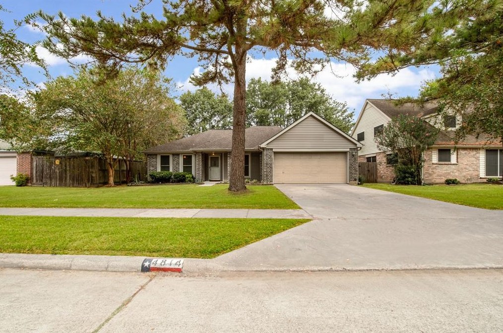 4814 Temple Bell Dr, Spring, TX 77388-2822