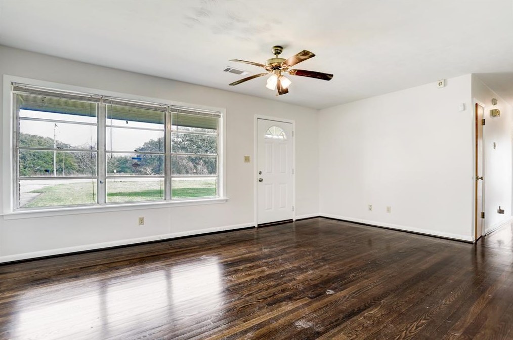 6918 Fm 2403 Rd, Alvin, TX 77511