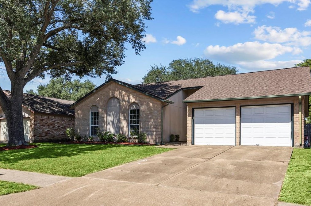 17914 Fieldglen Dr, Houston, TX 77084-1006
