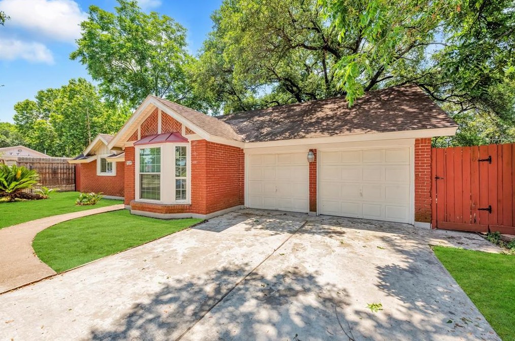 7119 Bellaire Blvd, Houston, TX 77074