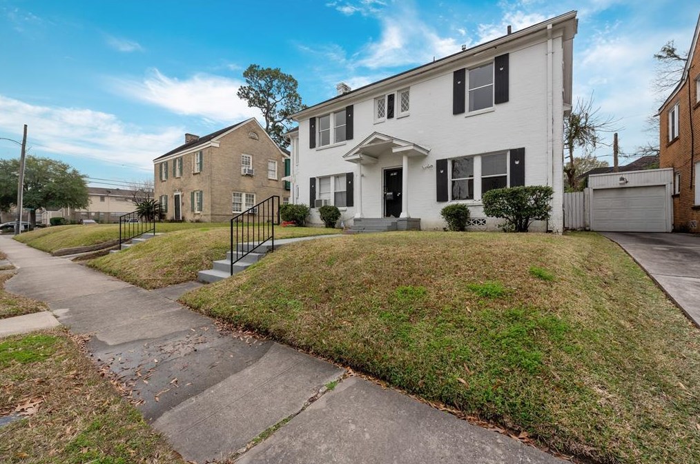 2914 Southmore Blvd, Houston, TX 77004