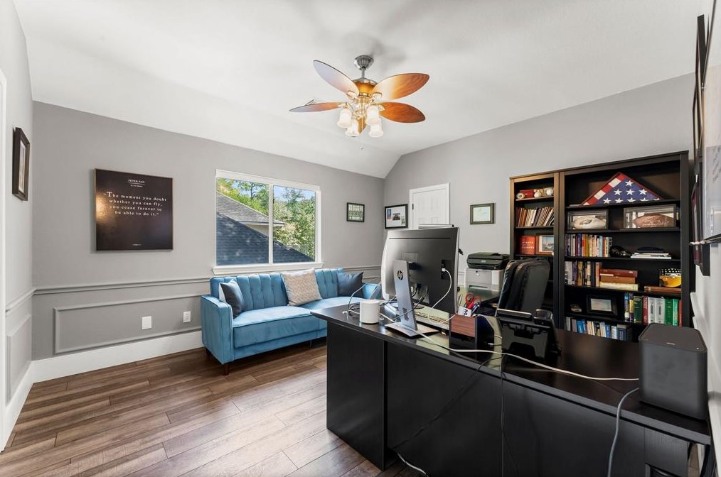 7 Broadweather Pl, Spring TX 77382-5004 exterior