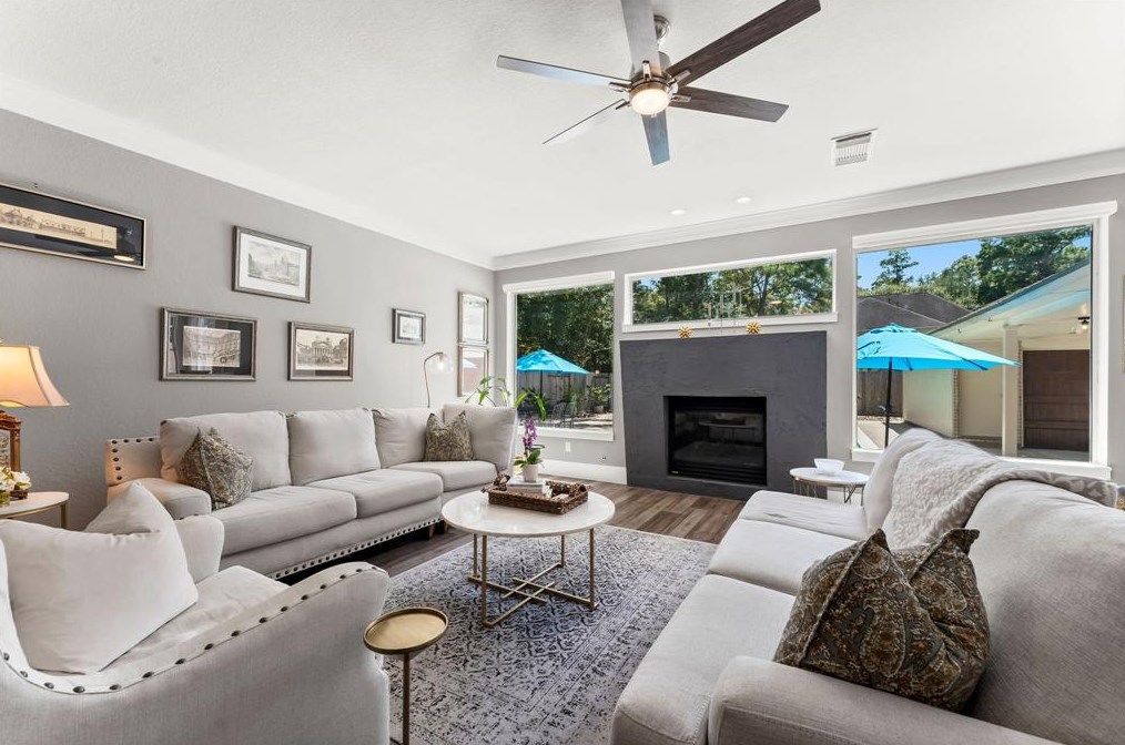 7 Broadweather Pl, Spring TX 77382-5004 exterior