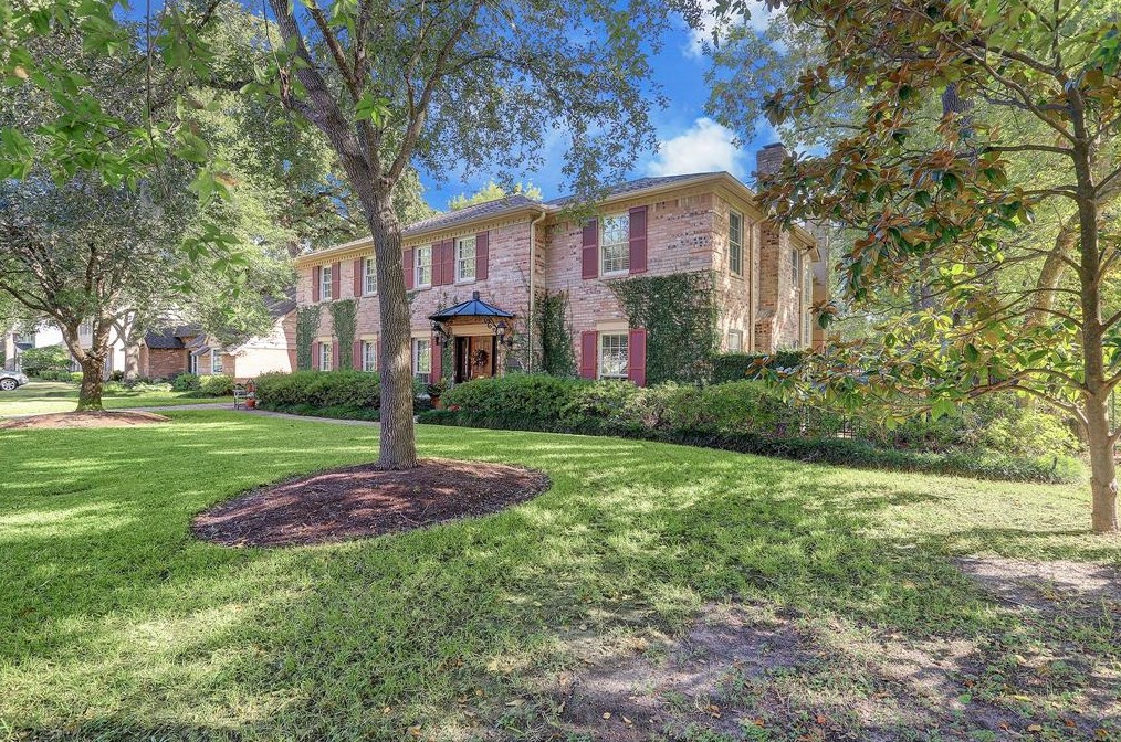 218 Southchester Ln, Houston, TX 77079-7021