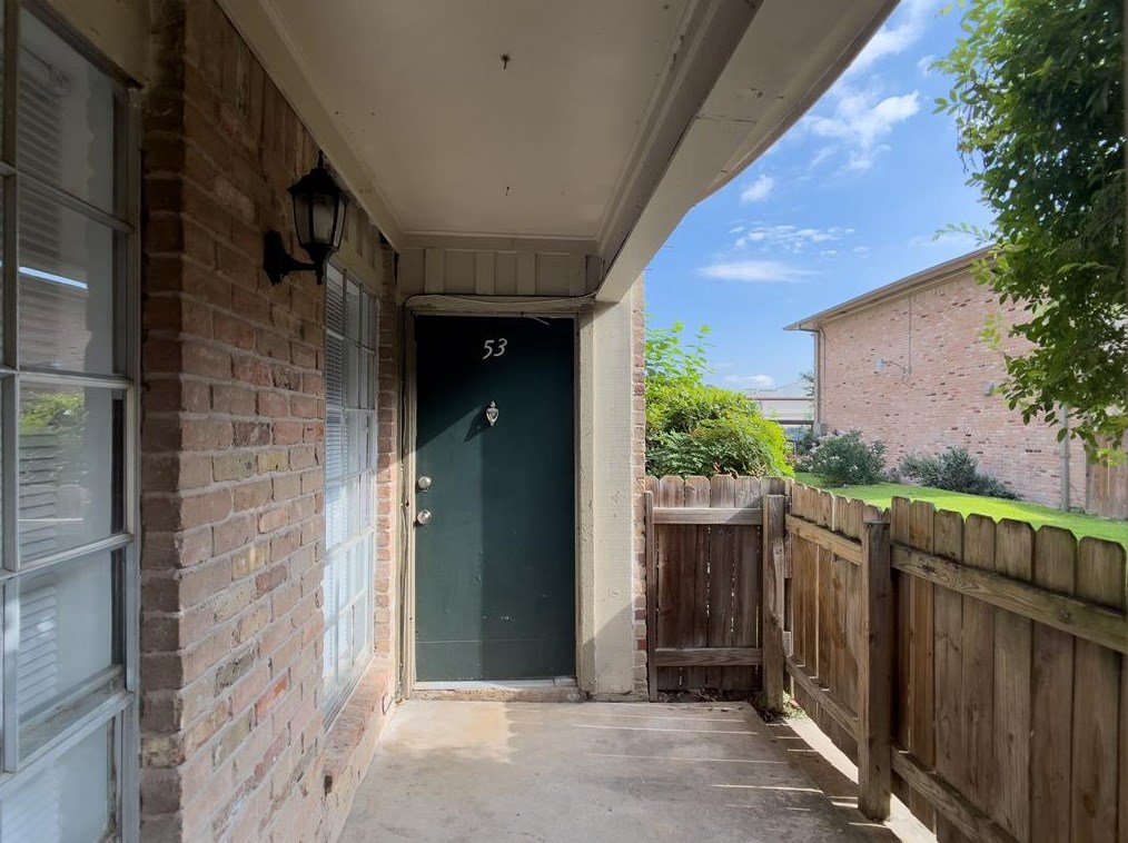 5704 Edgemoor Dr #53, Houston, TX 77081