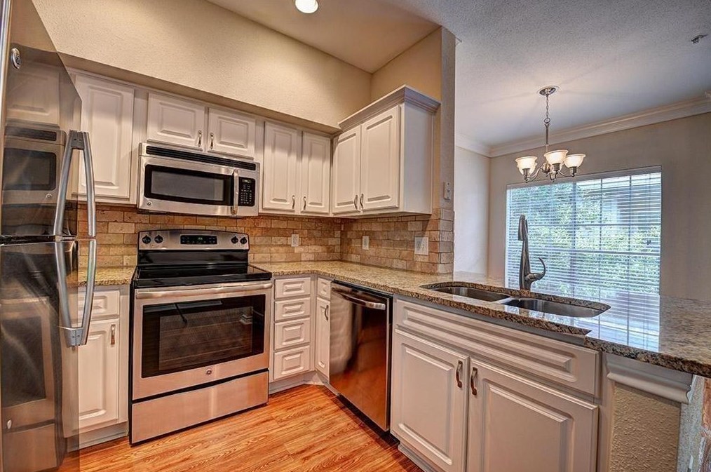 1919 Post Oak Park Dr #4108, Houston, TX 77027