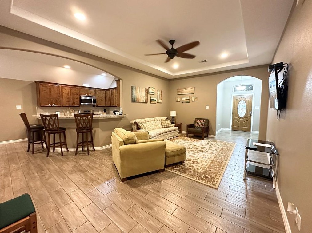 504 S Virginia St, Morgans Point, TX 77571