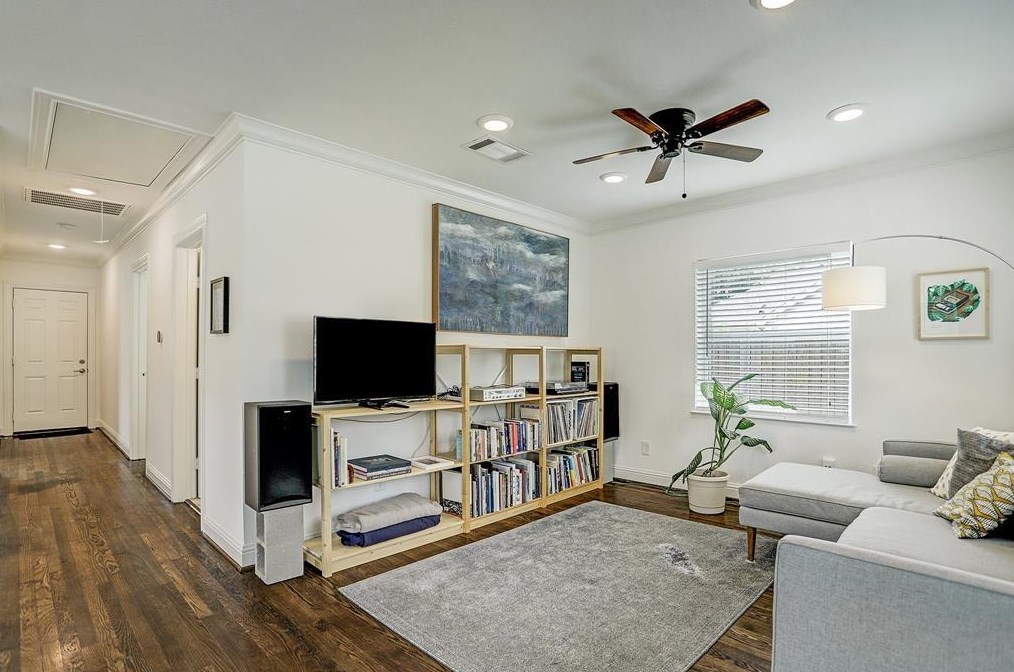 5250 Pease St, Houston TX  77023-2038 exterior