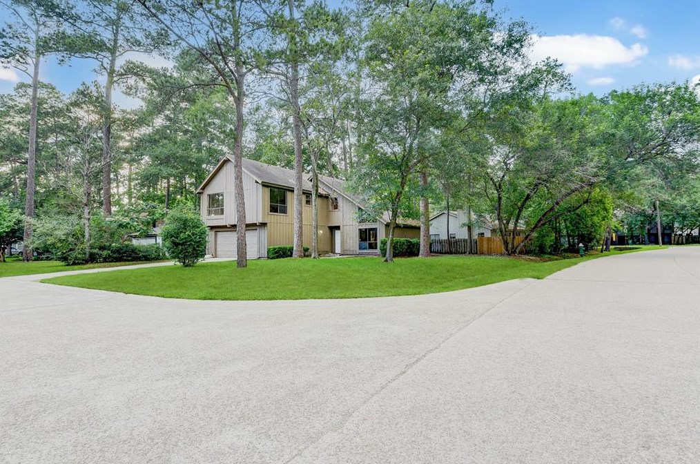 2 Glorybower Ct, Spring TX  77380-1413 exterior