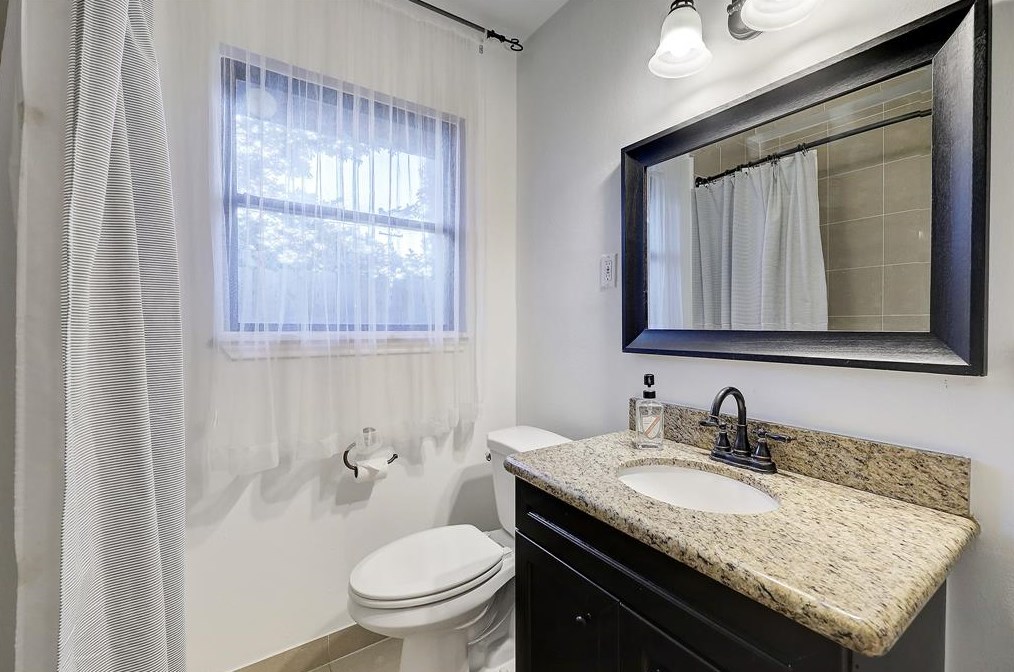 3019 Winslow St, Houston TX  77025-2638 exterior