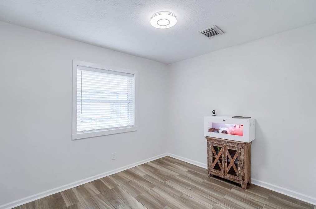 323 Everton St, Houston TX  77003-1808 exterior