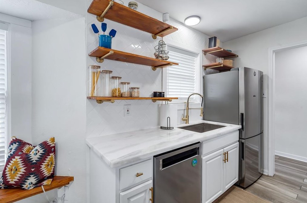 323 Everton St, Houston TX  77003-1808 exterior