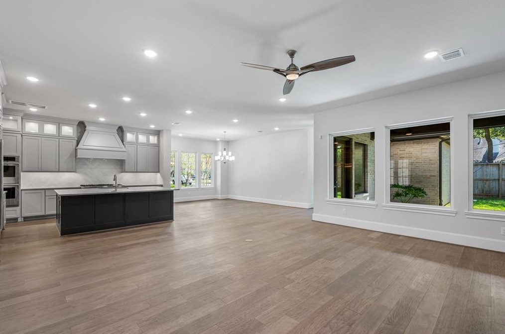 12503 Vindon Dr, Houston TX  77024-4000 exterior