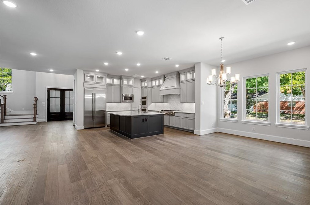 12503 Vindon Dr, Houston TX  77024-4000 exterior