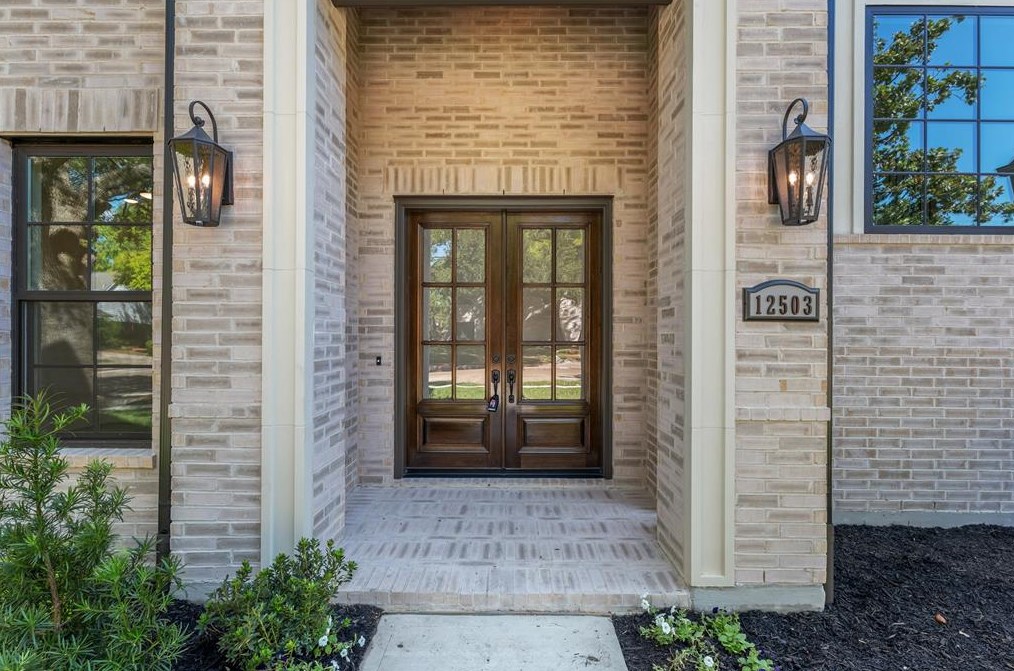 12503 Vindon Dr, Houston TX  77024-4000 exterior
