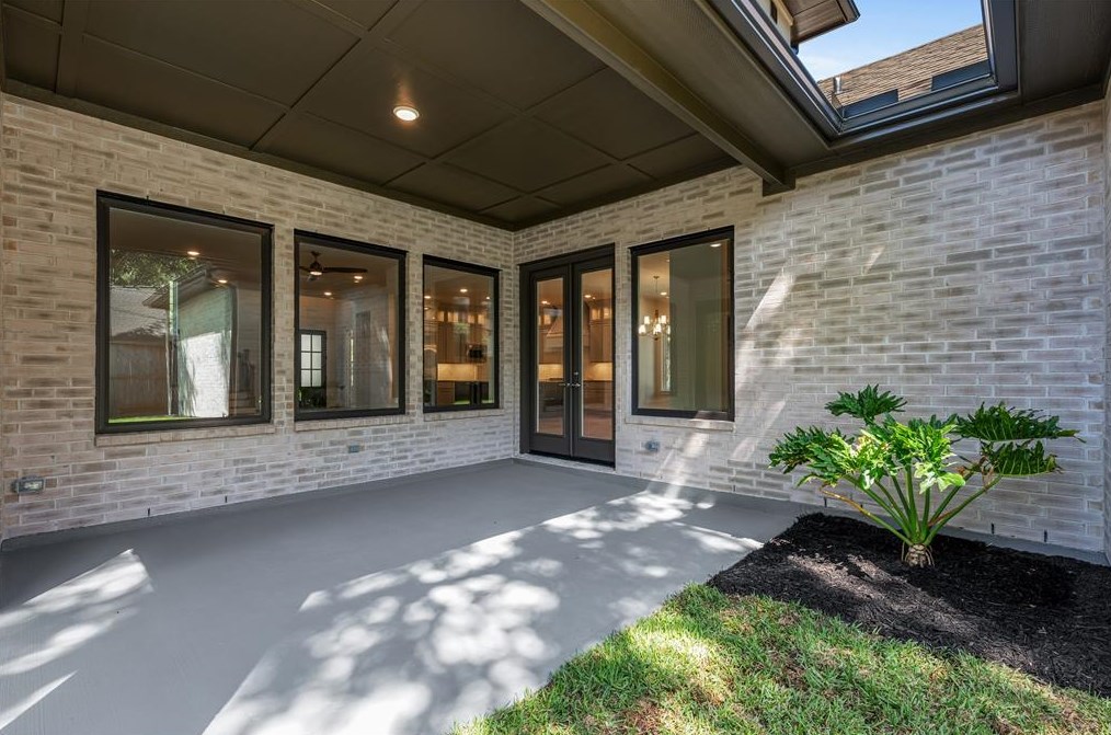 12503 Vindon Dr, Houston TX  77024-4000 exterior