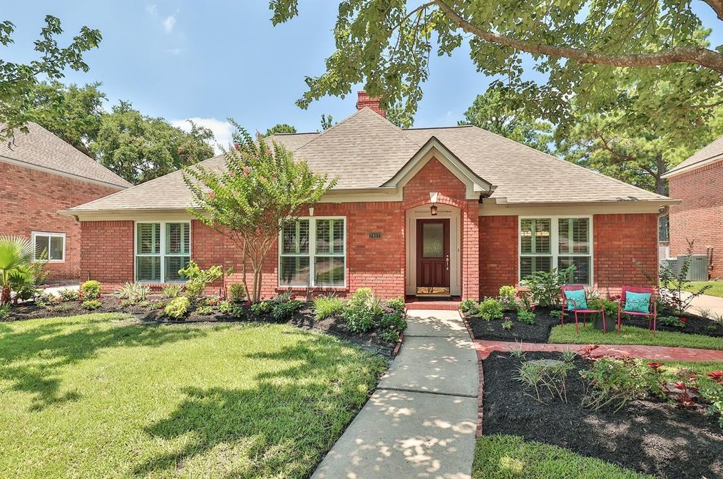 7407 Starbridge Dr, Houston TX  77095-2671 exterior