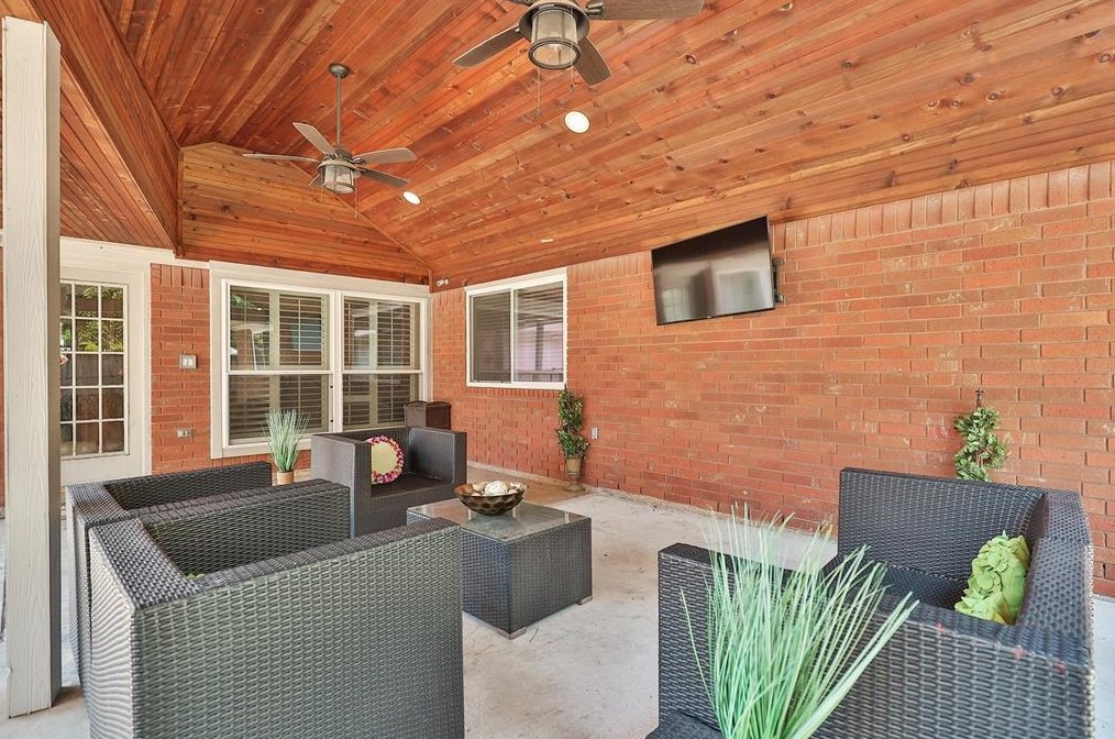 7407 Starbridge Dr, Houston TX  77095-2671 exterior