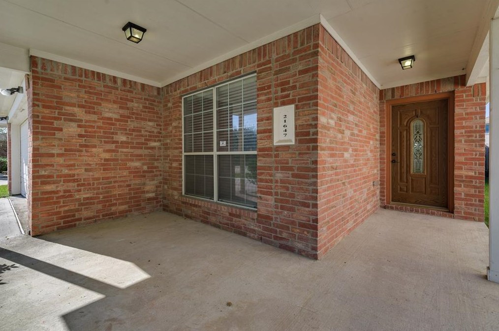 21647 Falvel Sunrise Ct, Spring TX  77388-2527 exterior
