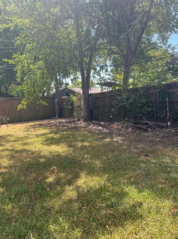 5715 Sheringham St, Houston, TX 77085-3327