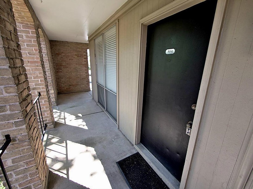 4635 Wild Indigo St #504, Houston, TX 77027